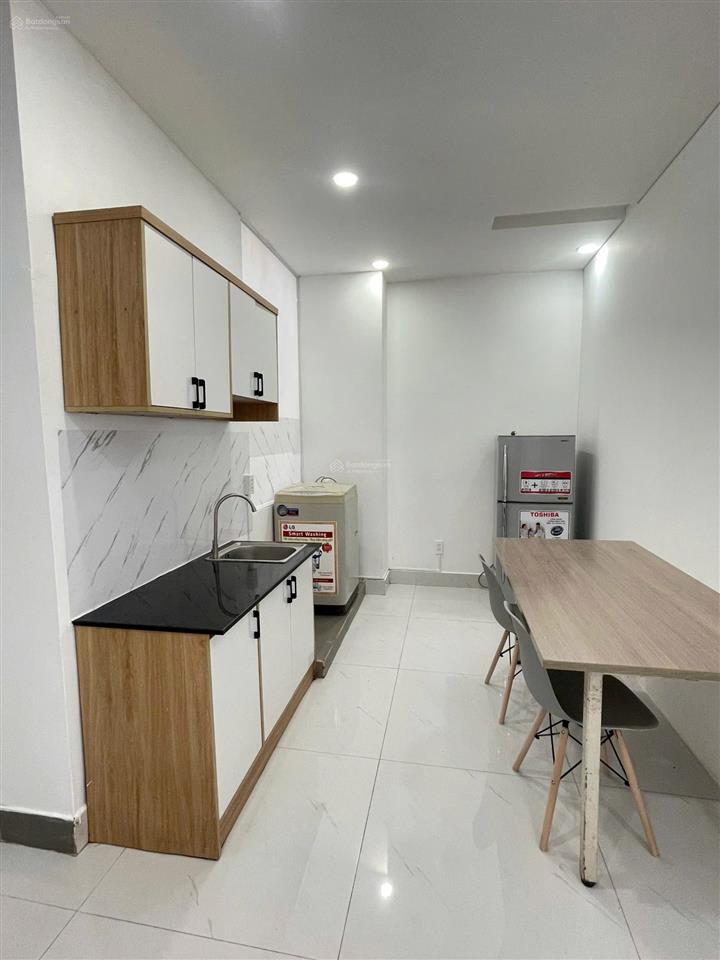 Cho thuê căn hộ 1pn full nội thất  có ban công  giá thuê 8 triệu/tháng  kdc cityland park hills