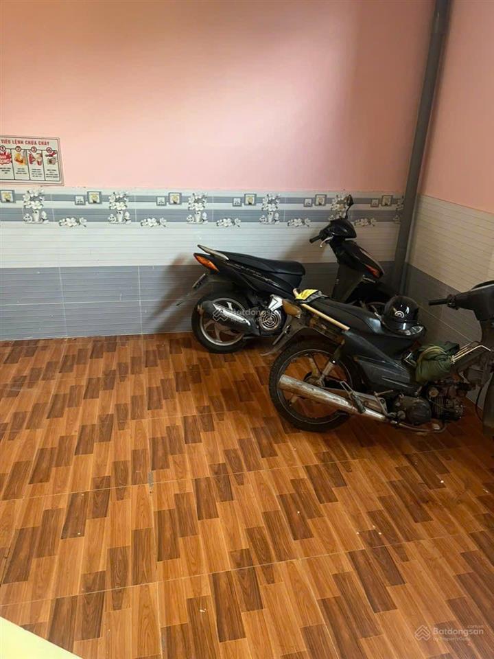 Bán nhà riêng 1 trệt 2 phòng ngủ, 1 lầu 5 phòng trọ đang cho thuê full tháng 11 triệu