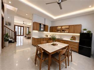 🏡 VÕNG THỊ, TÂY HỒ - 105M2 x 4 TẦNG – GẦN HỒ TÂY – 2 NGÕ ĐI LẠI THUẬN TIỆN – 24.5 TỶ 