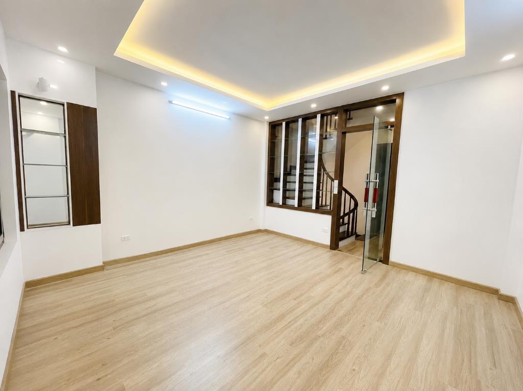 🏡 NHÀ ĐẸP LẠC LONG QUÂN – GẦN HỒ TÂY – 40M2 x 5 TẦNG – NGÕ NÔNG – 14 TỶ