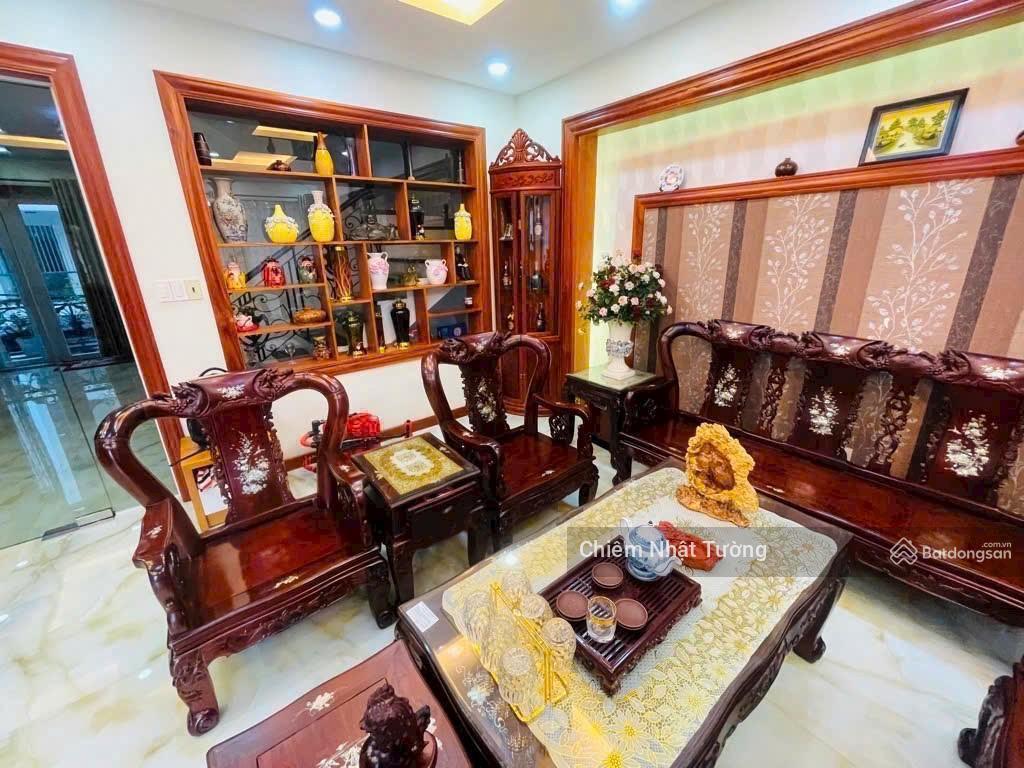 Nhà biệt thự hẻm xe hơi ngủ trong nhà, 4 tầng kiên cố, 6,7m x 18m (120m2) tân sơn nhì, tân phú