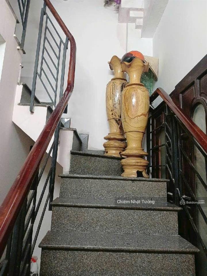 Nhà mặt tiền kd, 3 tầng kiên cố, 4m x 18m(70m2) sẵn dòng tiền 20tr/th, ng tư giản, gv