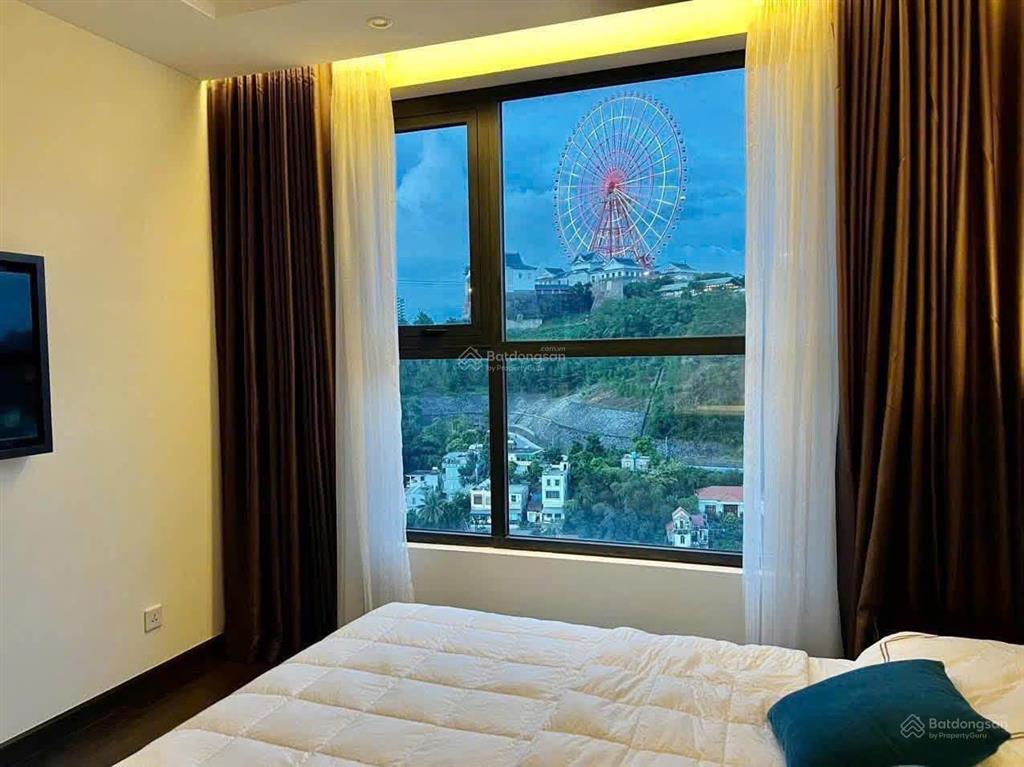 Bán căn sapphire 2 ngủ 2 vệ sinh view chính biển, diện tích 68m2, giá 4,1 tỷ