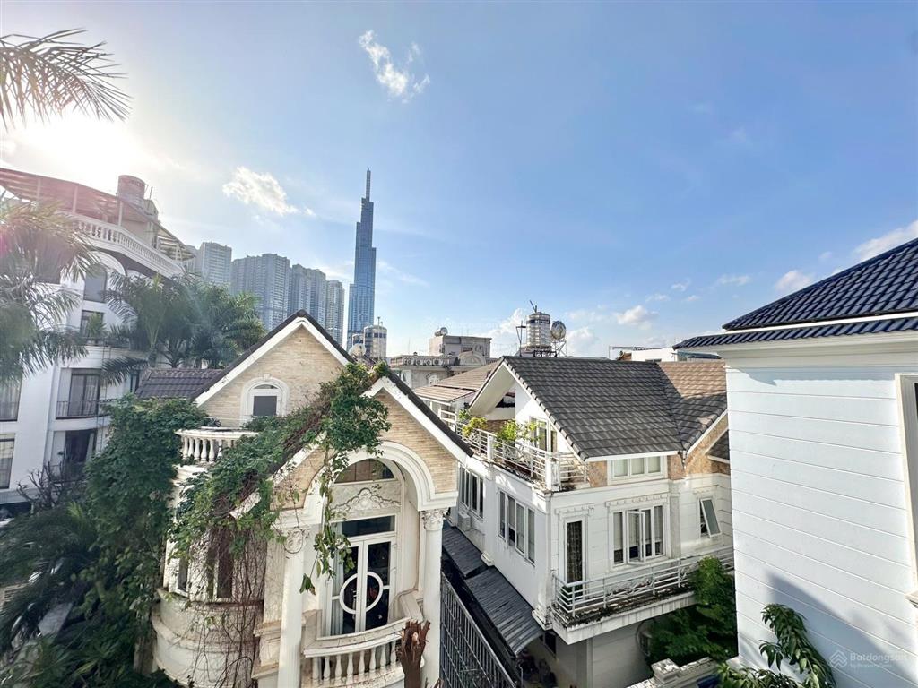 Cho thuê căn hộ cao cấp view trọn quận 2  đầy đủ tiện nghi