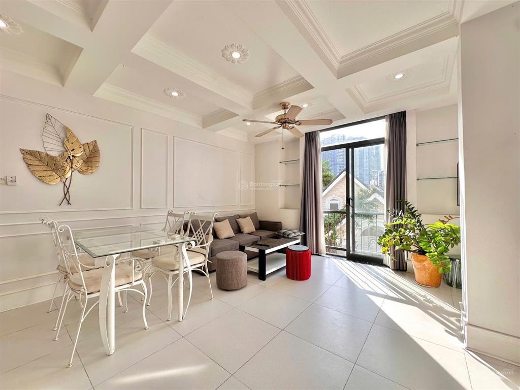 Cho thuê căn hộ cao cấp view trọn quận 2  đầy đủ tiện nghi