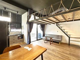 Cho thuê duplex thiết kế tối giản có ban công mới toanh