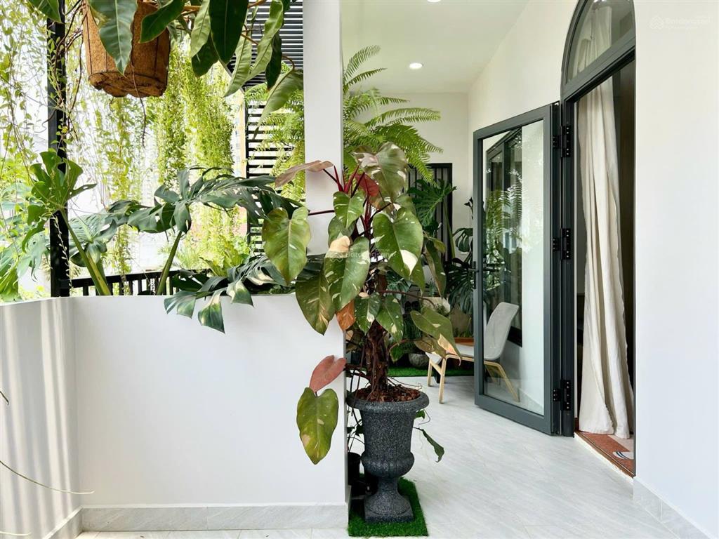 Cho thuê căn hộ tách bếp  sân vườn riêng nhiều mảng xanh