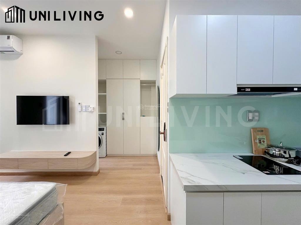 Cho thuê studio ban công/máy giặt riêng