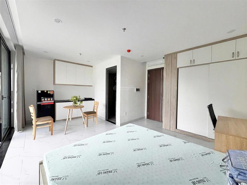 Căn studio ban công thoáng/máy giặt riêng gần ubnd thủ đức