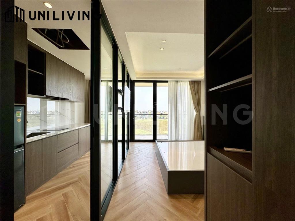 Cho thuê căn hộ ban công tách bếp/máy giặt sấy tại phòng