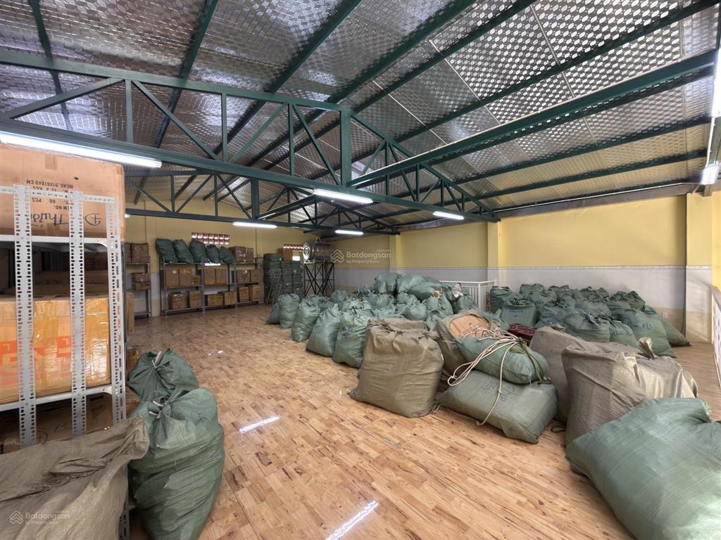 Cho thuê kho, nhà xưởng 600m², 12x35m tại đt 823d, long an, 25 triệu vnd/th, bán 22 triệu vnđ/m2