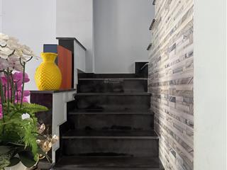 Chủ nhà cần tiền bán nhà tam bình giá 2 tỷ 300 triệu có thương lượng