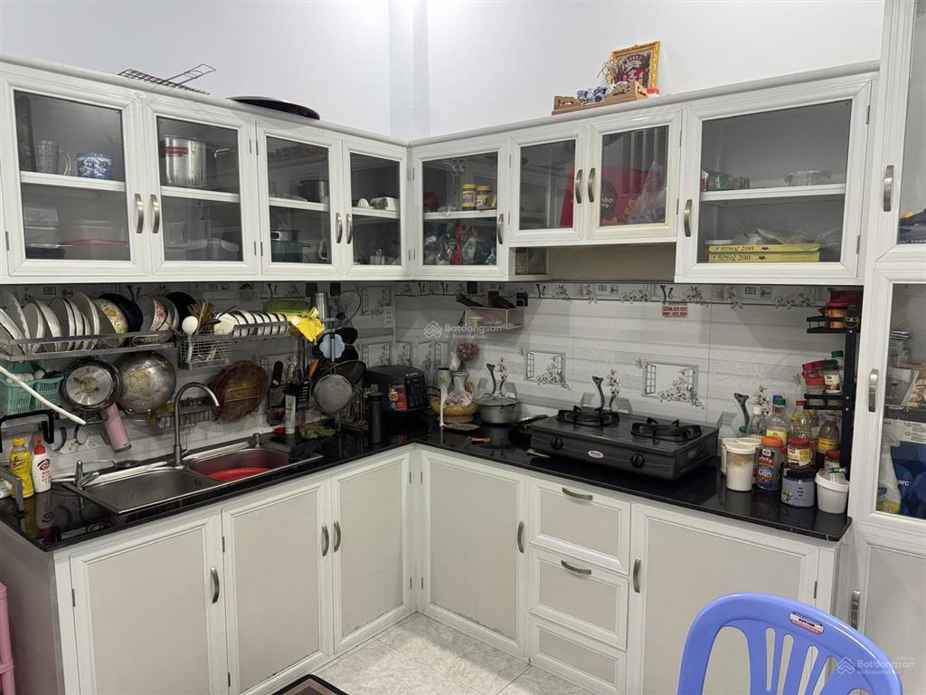 Chủ nhà cần tiền bán nhà tam bình giá 2 tỷ 300 triệu có thương lượng