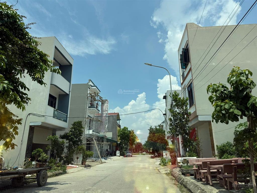 Bán nhanh lô đất 99m2 làn 2 cao lỗ vương, kđt phía nam gia bình, bắc ninh