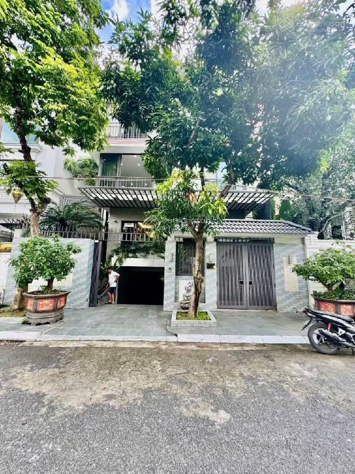 Biệt thự thọ tháp  88 tỷ  310m2  5 tầng  mặt tiền 15m  có hầm  thang máy