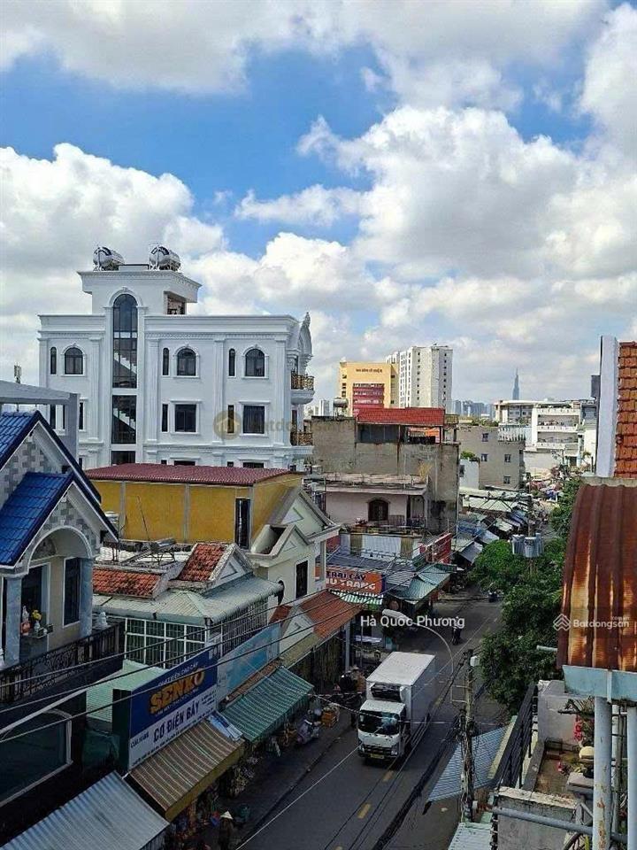 (14.5 tỷ) nhà 4 tầng kiên cố mặt tiền đường 339 giữa chợ kinh doanh sầm uất, dt 5*20=100m2 đất ở