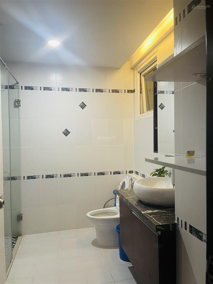 Chuyển nhà cần bán căn hộ 2pn chung cư phú mỹ vạn phát hưng, có sân vườn thoáng mát, vị trí đẹp