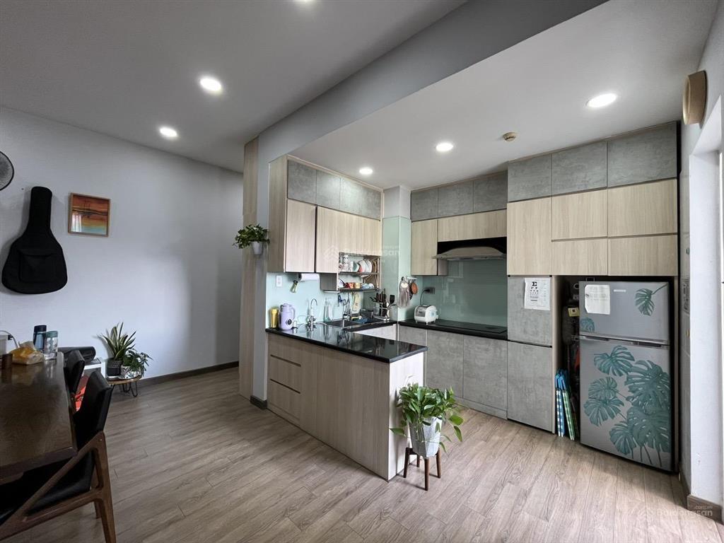 Chuyển nhà cần bán căn hộ 2pn chung cư phú mỹ vạn phát hưng, có sân vườn thoáng mát, vị trí đẹp