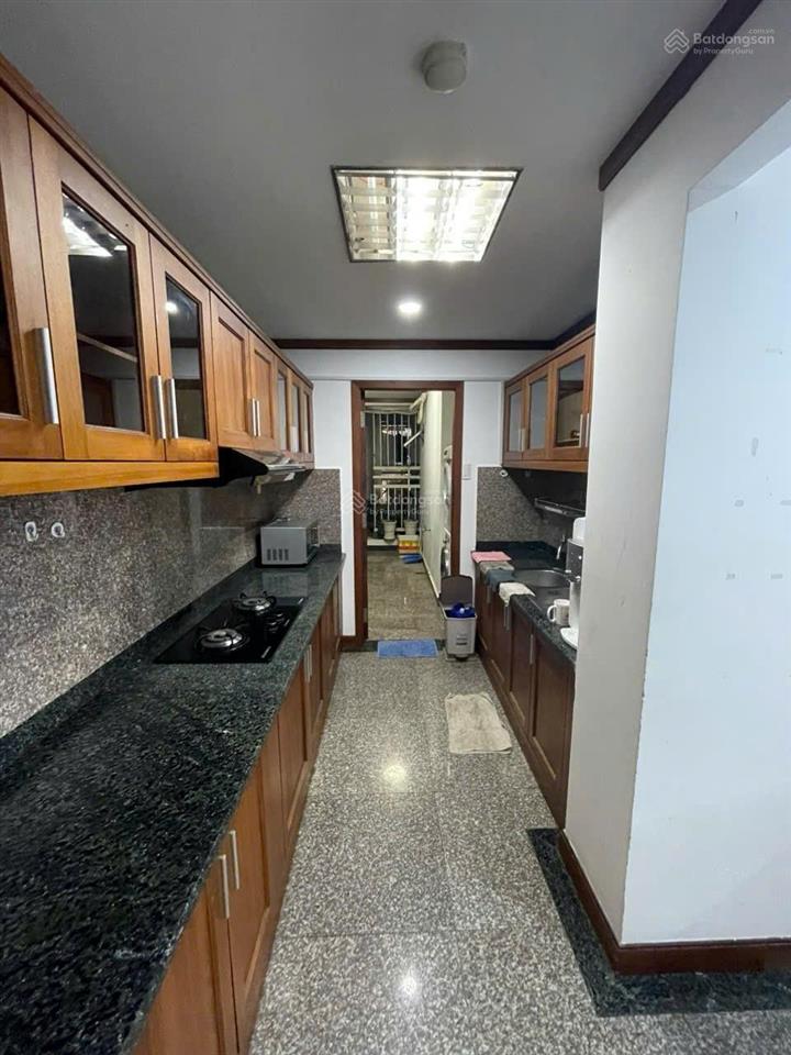 Căn hộ 2pn chung cư hoàng anh gold house nhà bè bán giá tốt, có hợp đồng thuê, full nội thất.