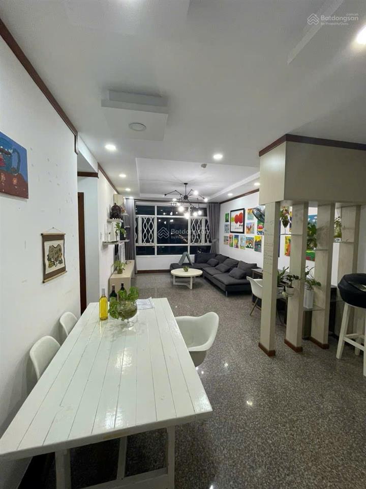 Căn hộ 2pn chung cư hoàng anh gold house nhà bè bán giá tốt, có hợp đồng thuê, full nội thất.