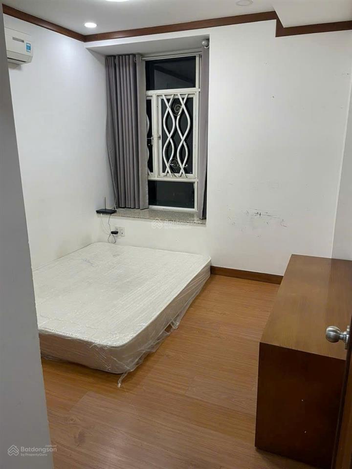 Căn hộ 2pn chung cư hoàng anh gold house nhà bè bán giá tốt, có hợp đồng thuê, full nội thất.