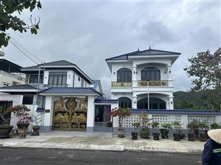 Bán lô góc 2 mặt tiền siêu đẹp trung tâm tx sông cầu