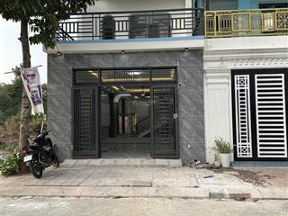 Có ai đang tìm nhà khu hội nghĩa p. bình cơ (tân uyên bd cũ) không