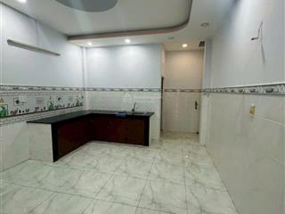 Bán gấp nhà mặt tiền bác ái, 4x20m, 3 tầng mới, 6,5 tỷ tl