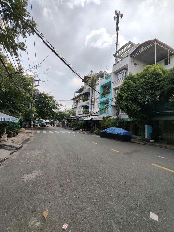 Bán gấp nhà mặt tiền bác ái, 4x20m, 3 tầng mới, 6,5 tỷ tl