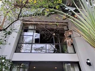 Cần bán nhà hxh tránh nhau 351 lê văn sỹ, quận 3  hẻm đẹp  nhà 4 tầng mới đẹp. giá 24 tỷ còn tl