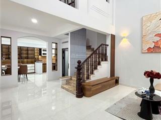 Cần bán nhà 5 tầng hẻm 48 hồ biểu chánh, phú nhuận  ngang 5m thoáng  khu an ninh. nhà mới ở ngay