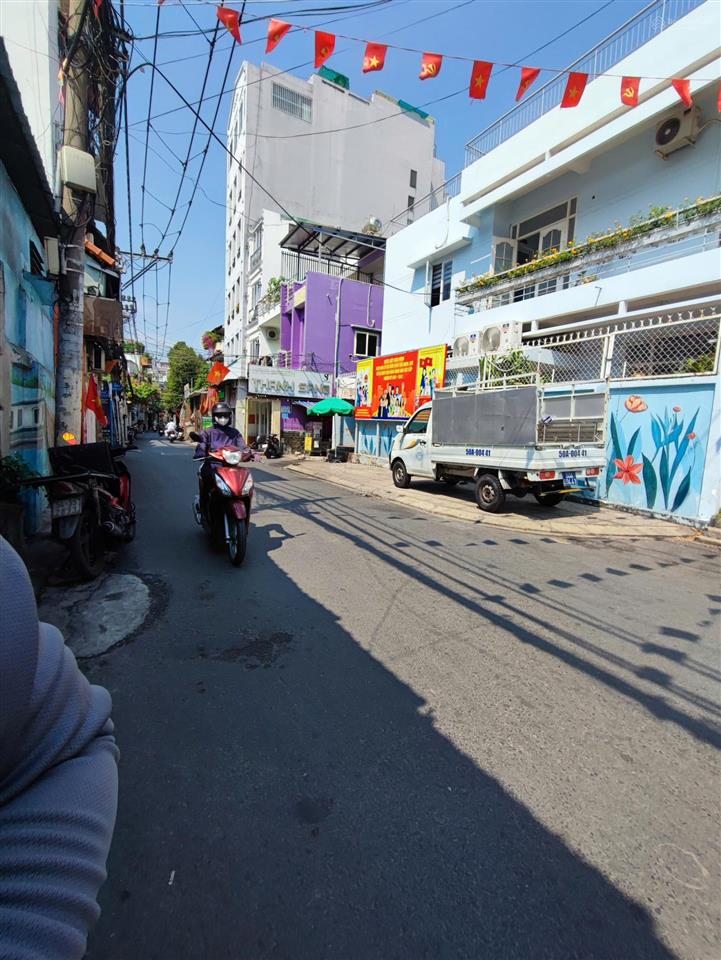 Giảm giá 2 tỷ  bán nhà mtkd cầm bá thước sát phan xích long, phú nhuận  nhà 3 tầng. giá 14.5 tỷ