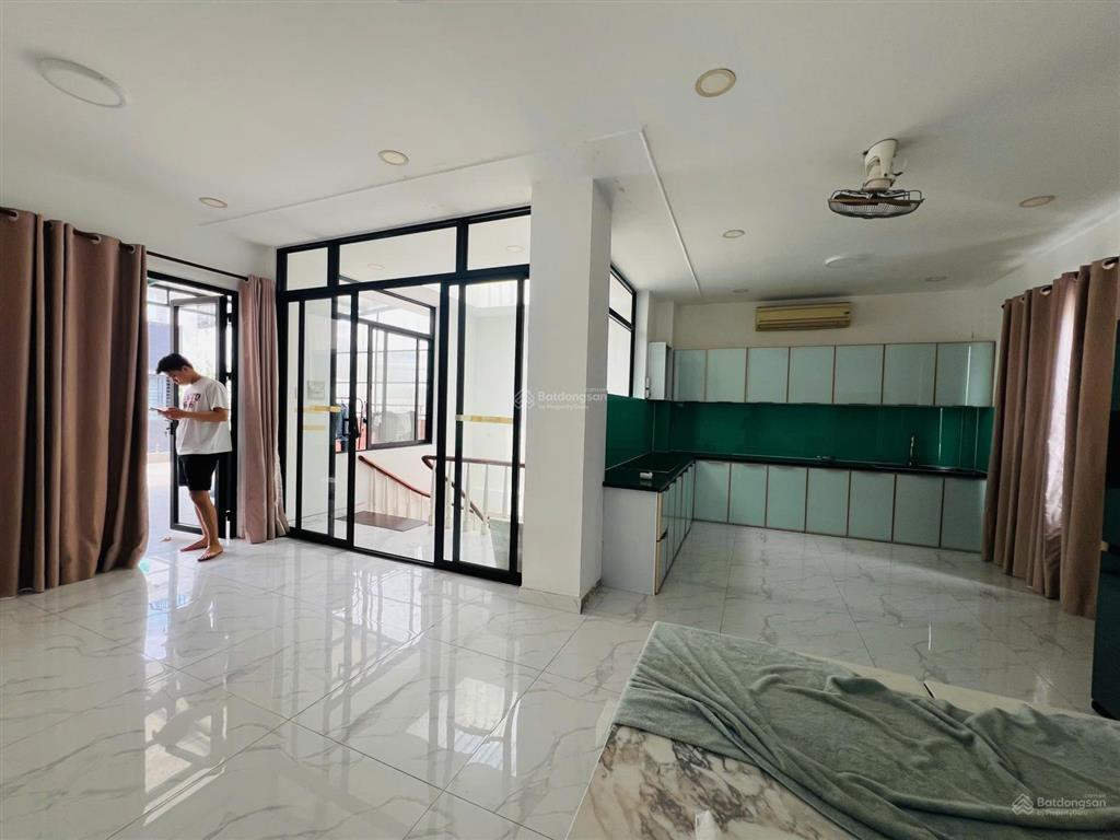 Chỉ 150tr/m2 ! chính chủ bán nhà 5 tầng hxh thông phú nhuận  170m2 đất  nhà 1 đời chủ