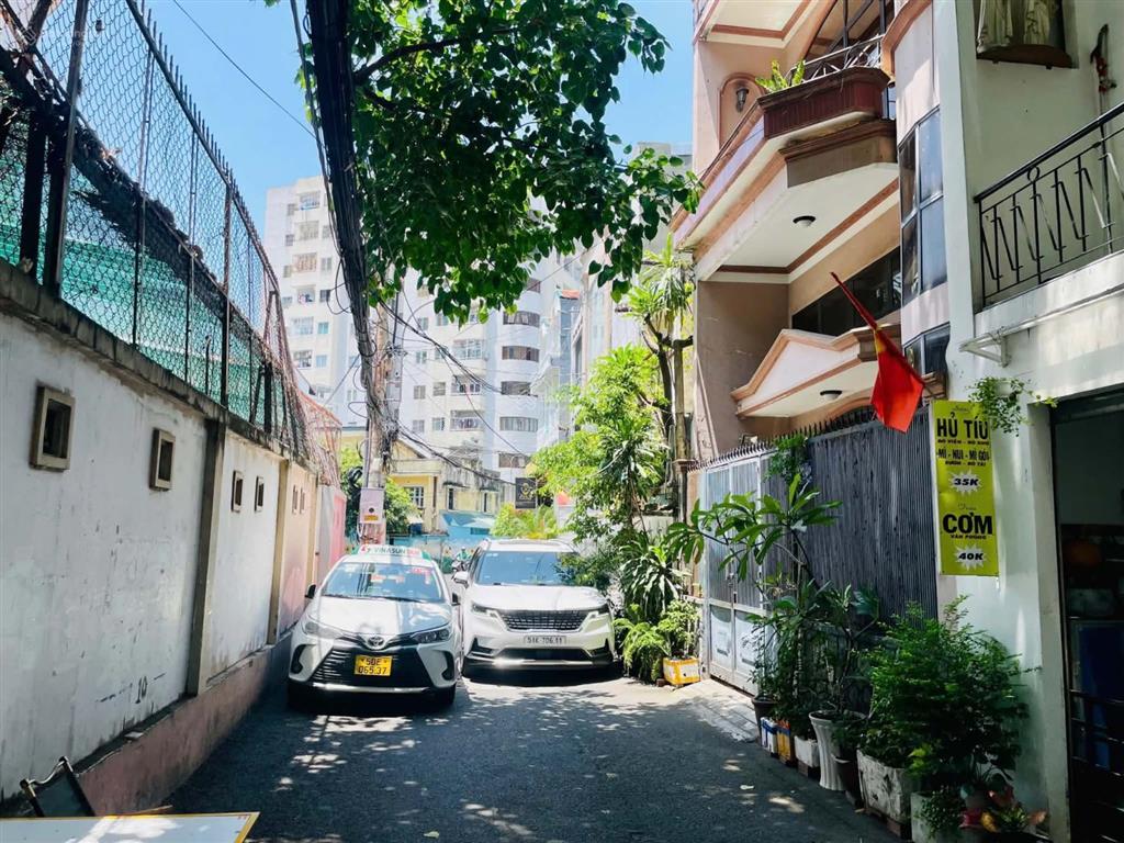 Giảm 1.5 tỷ  bán nhà hxh nguyễn văn trỗi, phú nhuận  ngang hiếm 6m nhà 4 tầng kiên cố