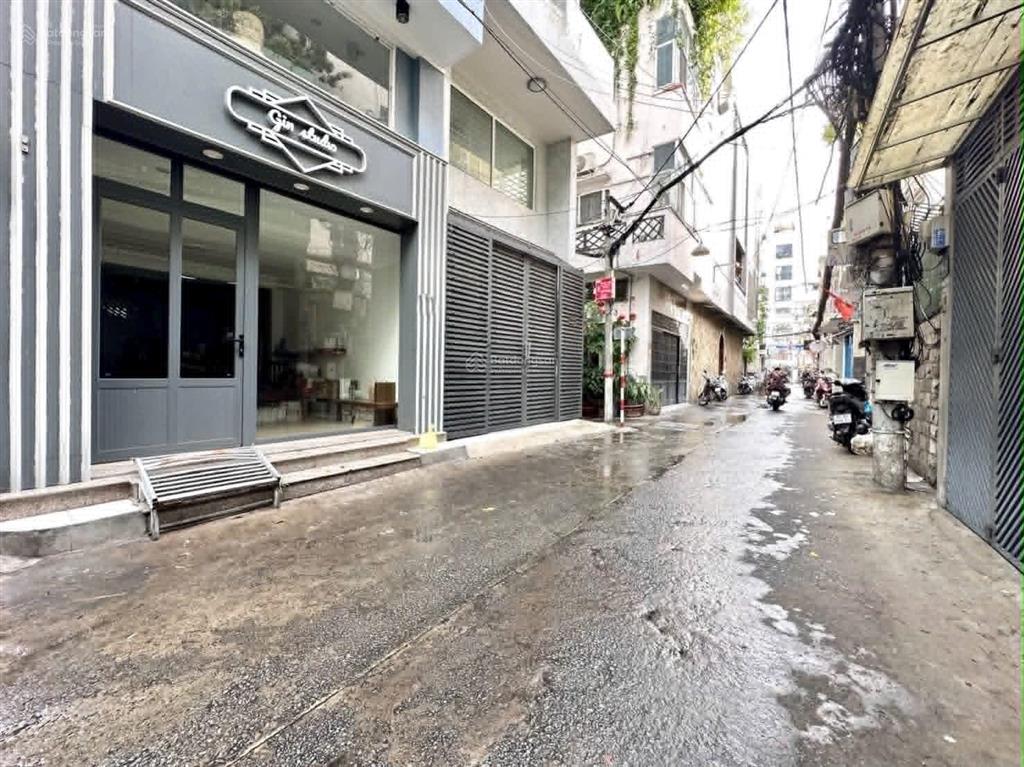 Định cư  bán gấp nhà 3 mặt thoáng hxt phan đình phùng, phú nhuận  3 tầng  cách mt đường