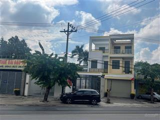 A trai cần bán gấp trả bank căn nhà mới mặt tiền kinh doanh buôn bán dt743 tp dĩ an