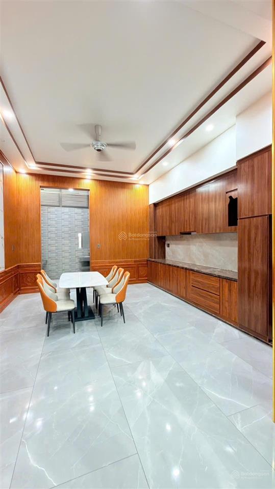 Bán nhà lầu đẹp rộng 100m gần chợ ngã tư chiêu liêu phường tân đông hiệp