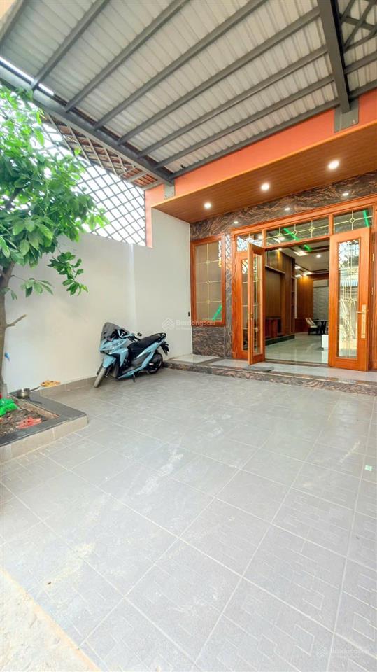 Bán nhà lầu đẹp rộng 100m gần chợ ngã tư chiêu liêu phường tân đông hiệp