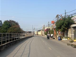 Bán nhà gác đổ 2 phòng ngủ đường nhựa 7m thông gần làng đại học quốc gia