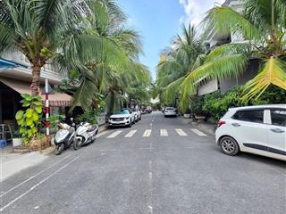 Ngộp bank cần bán gấp căn nhà lầu trong kdc an ninh 24/24 vị trí siêu vip giáp làng đại học