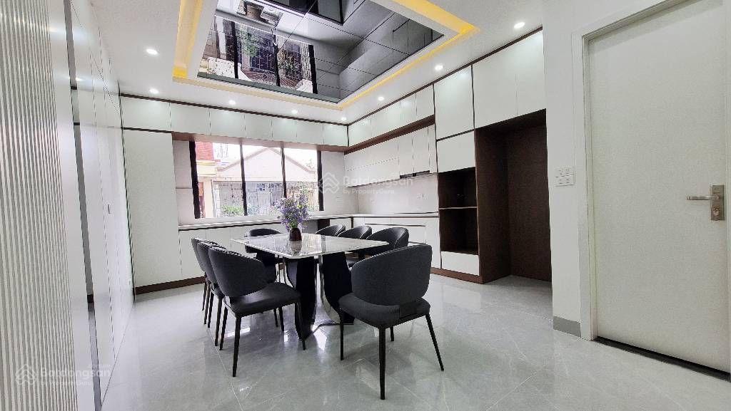 Chính chủ bán gấp nhà kđt định công 85m, 5 tầng, mt 5m giá tốt nhất khu!