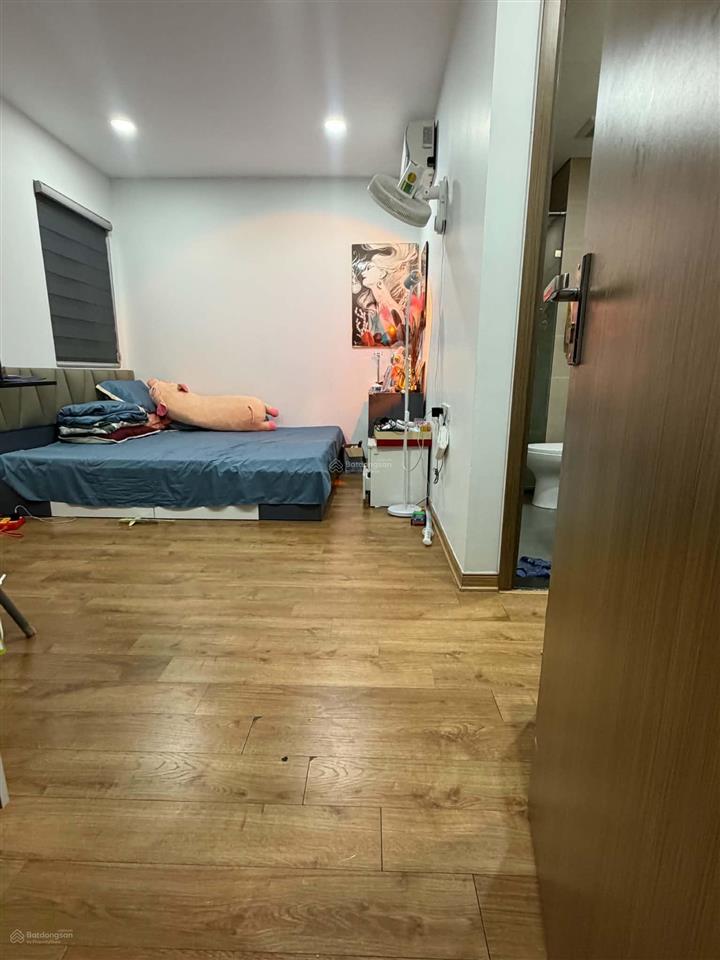 Chính chủ bán căn hộ 70m tòa dv04 rose town 79 ngọc hồi