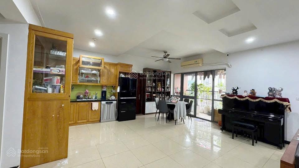 Bán cc 3pn 3wc, 166m2 giá siêu hời tại ct5c văn khê, hà đông, hn