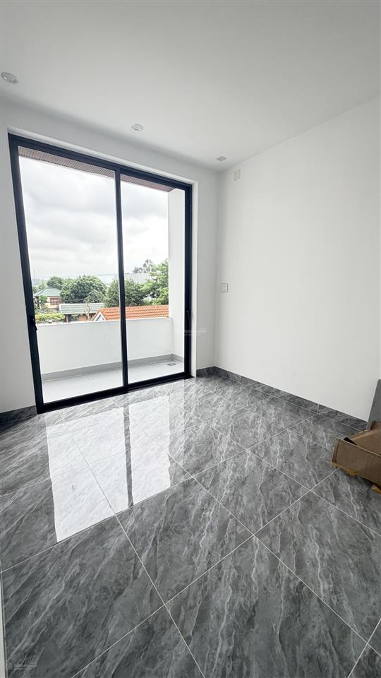 Bán nhà 3 tầng 3 mê kiệt oto 4m tôn đản chỉ 4ty650 tl