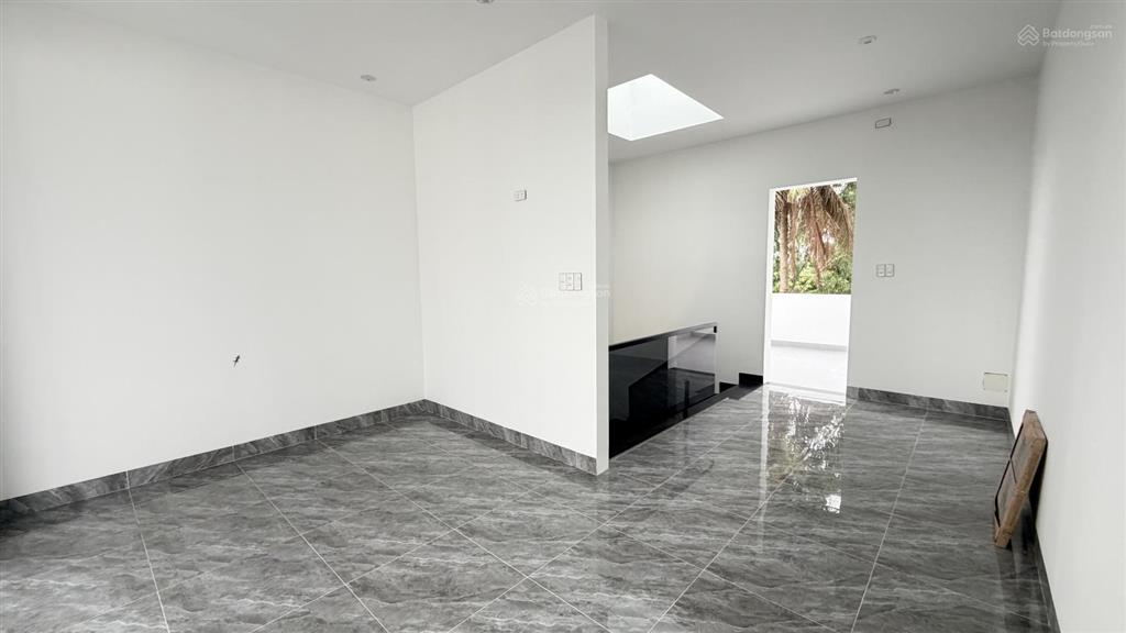 Bán nhà 3 tầng 3 mê kiệt oto 4m tôn đản chỉ 4ty650 tl