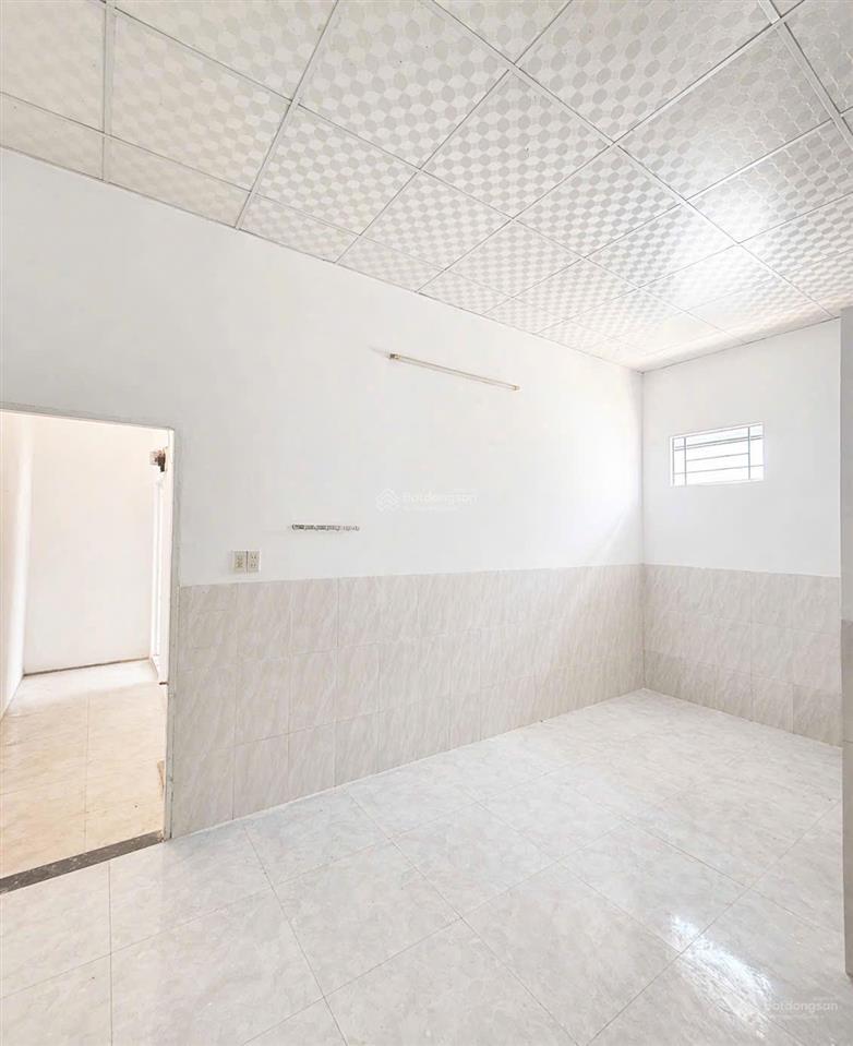 Nhà cạnh chợ vĩnh hải mà giá dưới 2 tỷ
