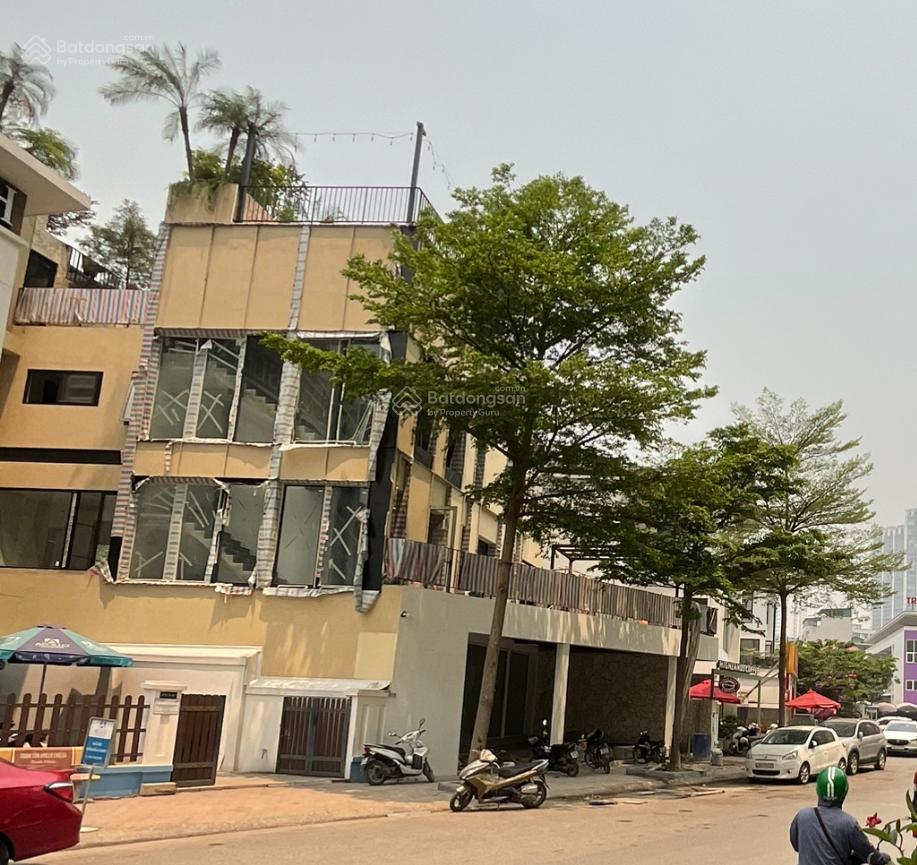 Cho thuê nhà mặt phố hoàng đạo thuý  dt 150m x4,5 tầng, mt 8,8m, giá thuê 85tr , kd , mọi mô hình