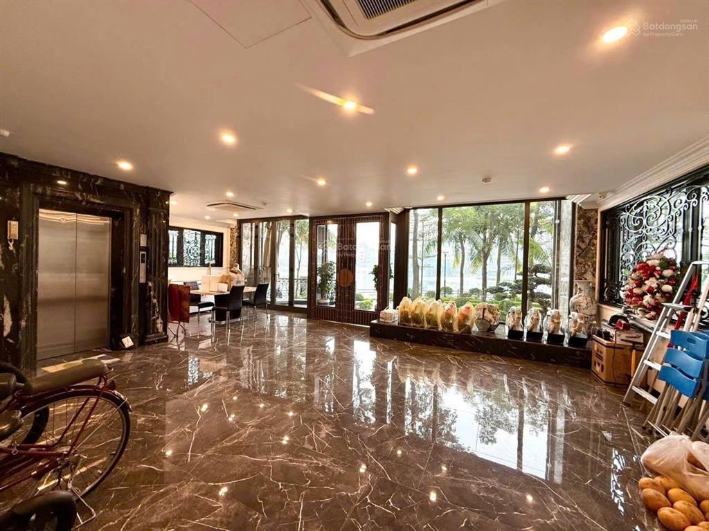 Cho thuê nhà mặt phố trần thái tông 130m x6 tầng tuyến phố sầm uất phù hợp kinh doanh mọi mô hình