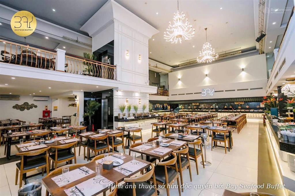 Cho thuê nhà mặt phố tông đản, dt 1000m x 4 tầng, mt 25m vị trí đắc địa phù hợp kinh doanh nhà hàng