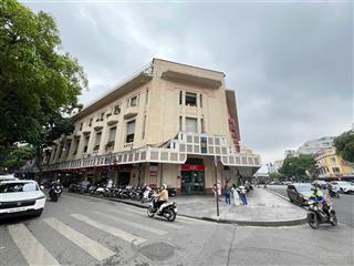 Cho thuê nhà mặt phố đinh tiên hoàng dt 450m2 t1, t2 200m2, mt 12m vị trí kim cương đắc địa